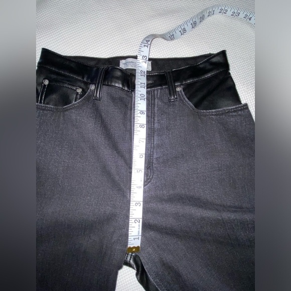 Women’s Abercrombie&Fitch Love Ultra High Rise faux leather & Jean pants size 28 - Picture 9 of 14